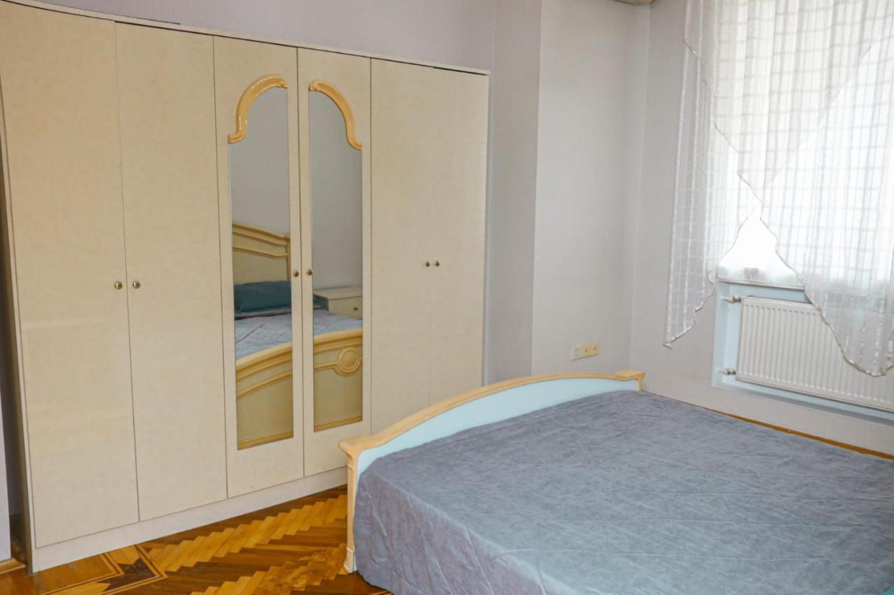 Azneft Royal Suite Apartment Sea View バクー エクステリア 写真