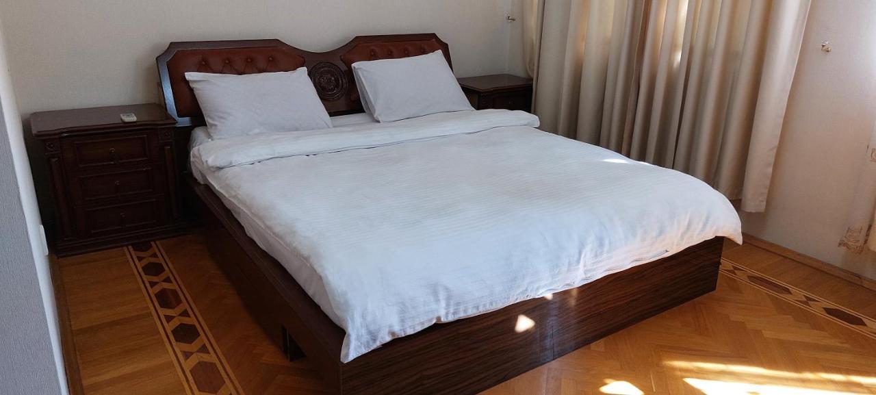 Azneft Royal Suite Apartment Sea View バクー エクステリア 写真