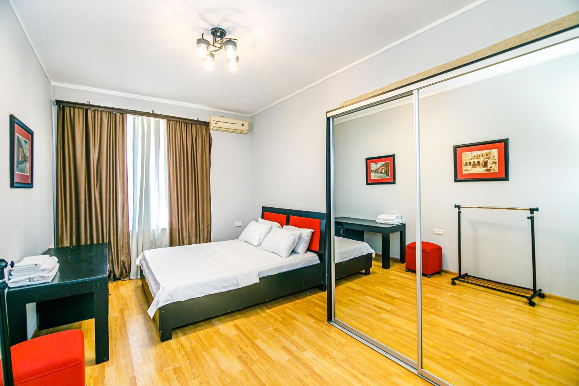 Azneft Royal Suite Apartment Sea View バクー エクステリア 写真