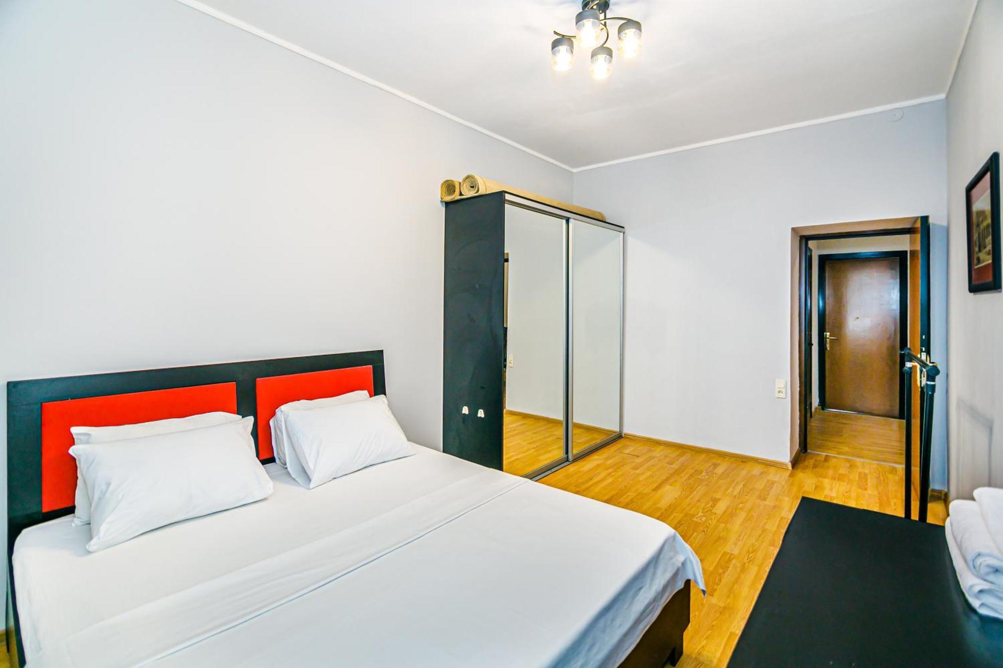 Azneft Royal Suite Apartment Sea View バクー エクステリア 写真